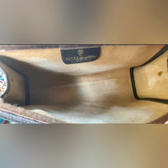 ***Sold Via @Vestiaire Collective Gucci Handbag 👜 - Picture 10 of 10